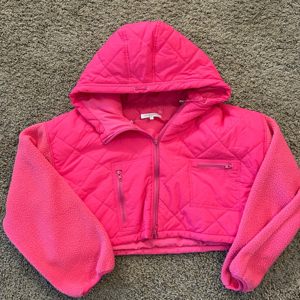 Olivaceous quilted cropped neon puff jacket medium
Women